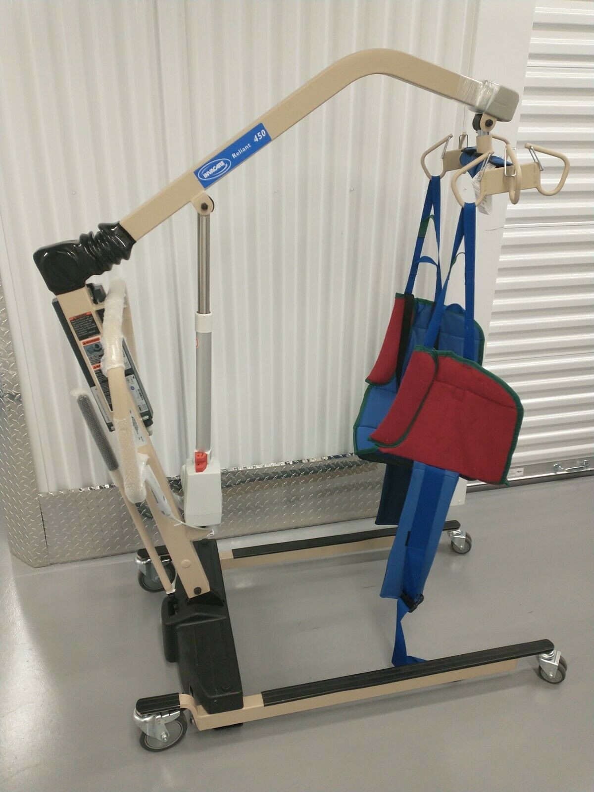 Invacare Power Body Patient Lift Reliant 450 Battery-powered Lift With Low Base!